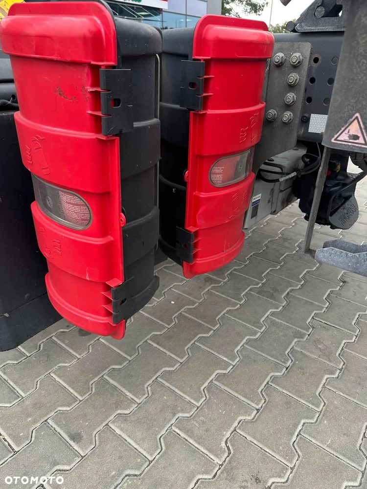 Mercedes-Benz 2548 - 16