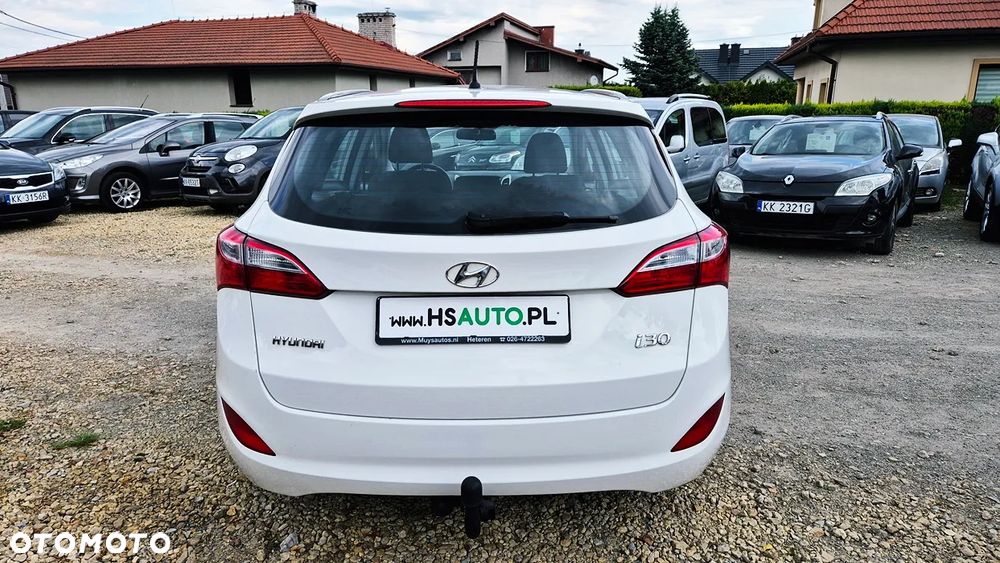 Hyundai i30 1.4 Intro Edition - 17