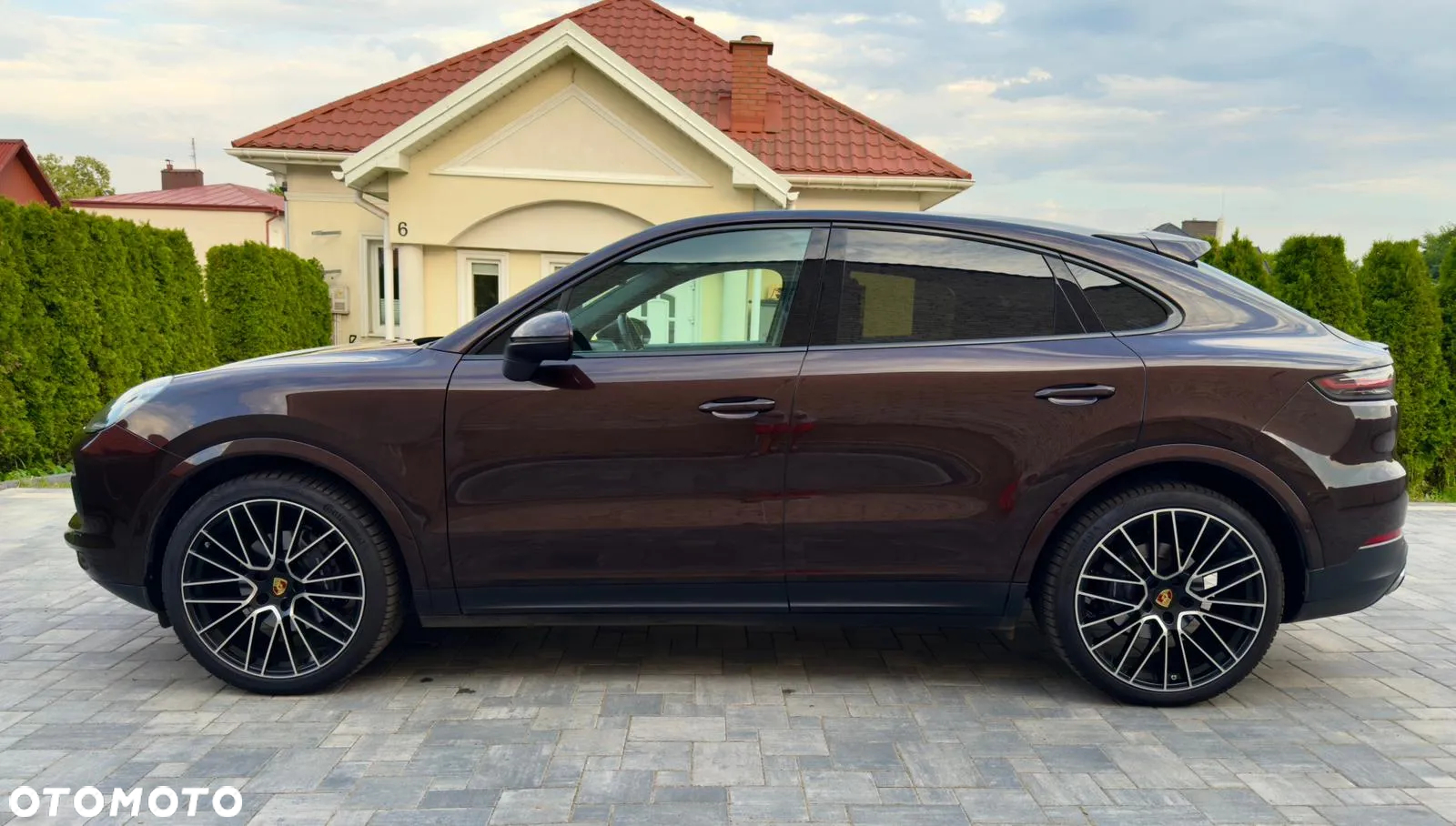 Porsche Cayenne Coupe - 8