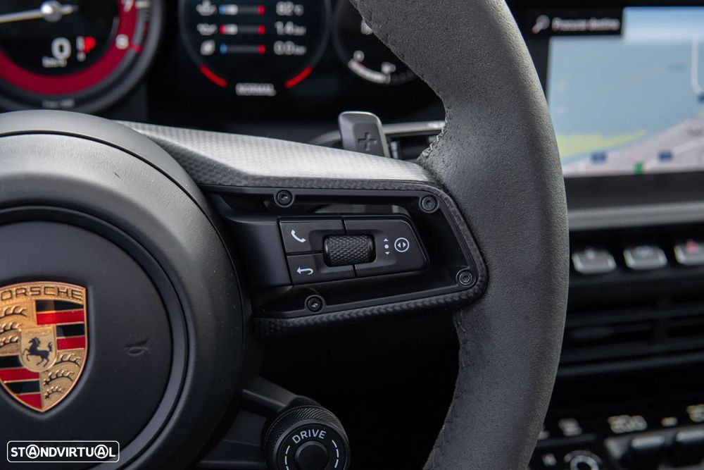 Porsche 911 (992) Carrera 4 GTS PDK - 38