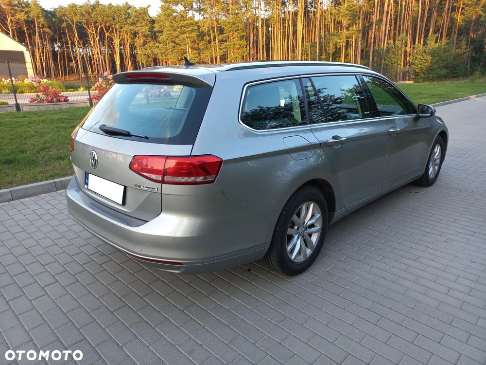 Volkswagen Passat Variant - 5
