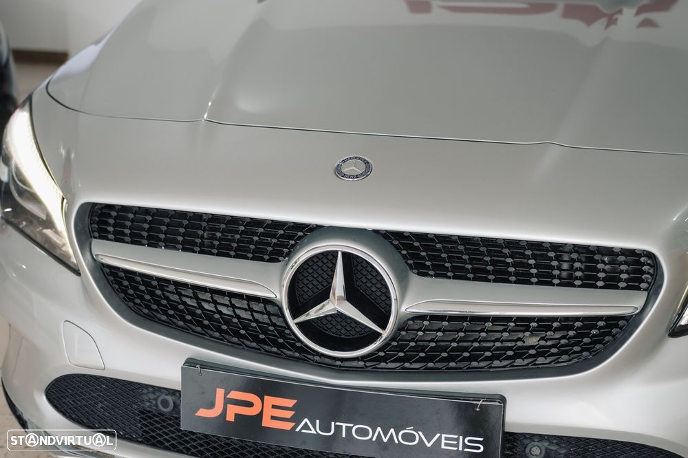 Mercedes-Benz CLA 180 d Shooting Brake Urban Aut. - 4