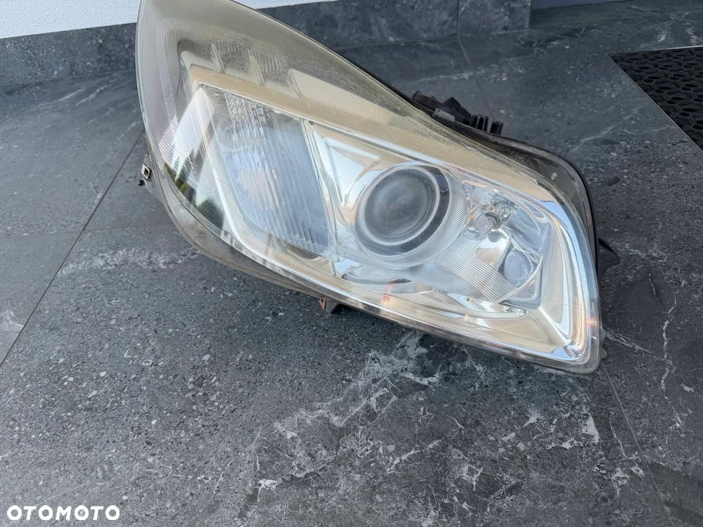 Opel Insignia 2,0 CDTI 07-13r lampa przód prawa xenon - 1