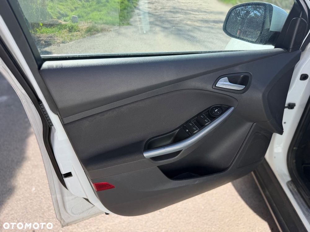 Ford Focus 1.0 EcoBoost Titanium - 16