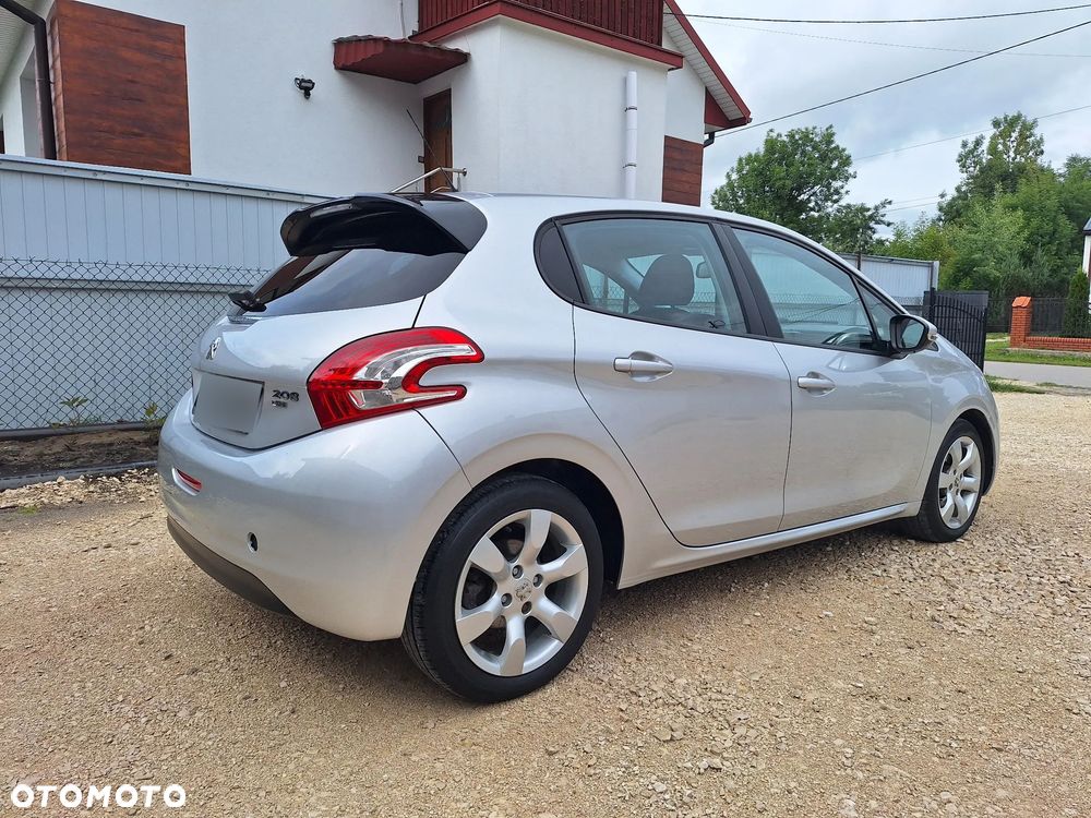 Peugeot 208 1.6 e-HDi Active STT - 5