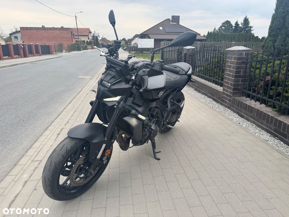 Yamaha MT - 9