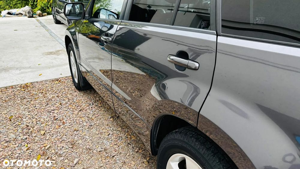 Suzuki Grand Vitara - 22