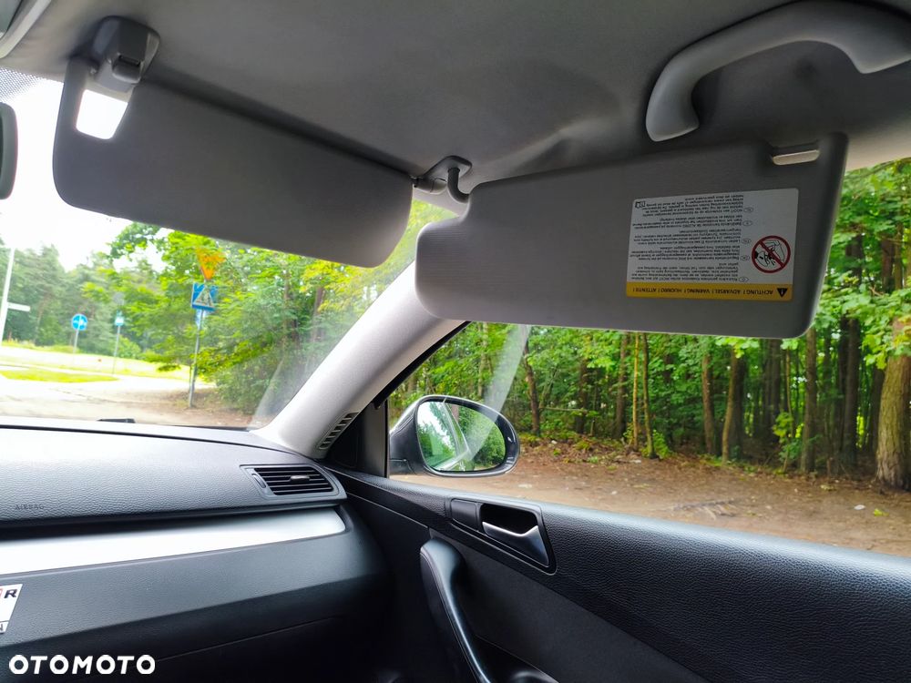 Volkswagen Passat 2.0 TDI Sportline - 18