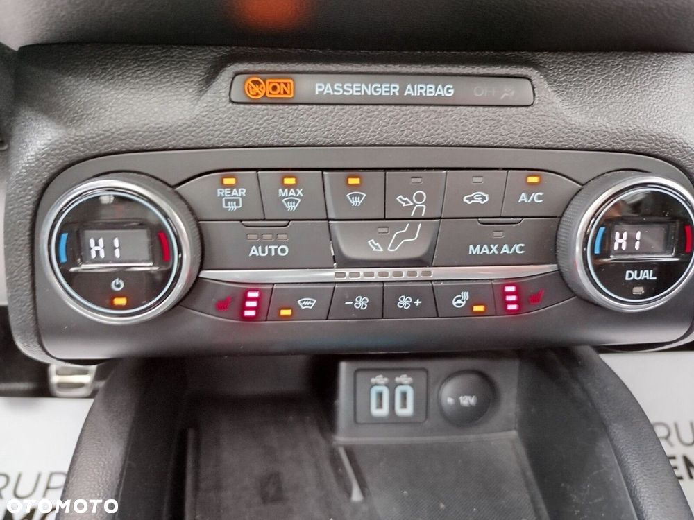Ford Focus 2.0 EcoBlue ST - 23