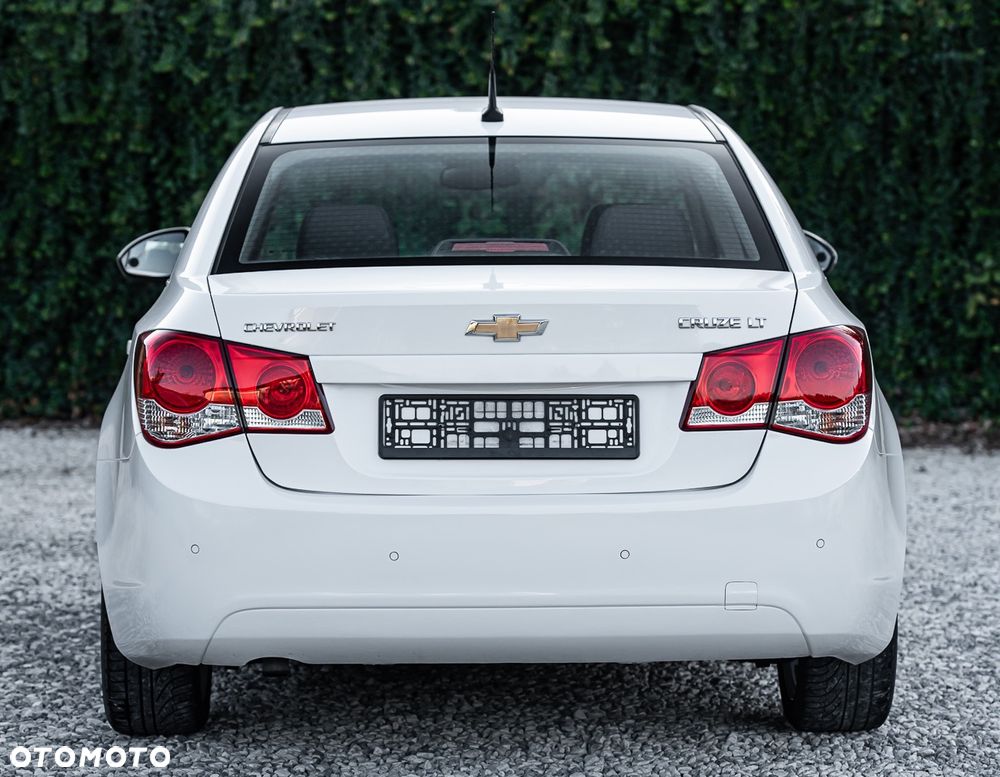 Chevrolet Cruze 1.8 LS - 8