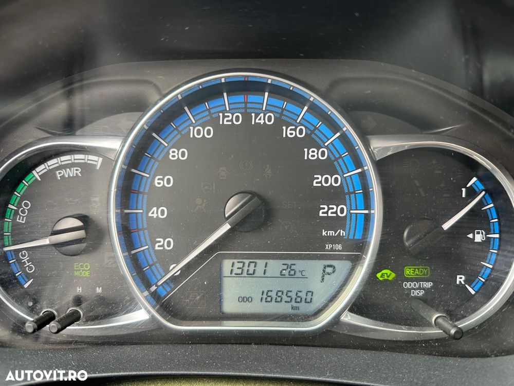 Toyota Yaris - 10