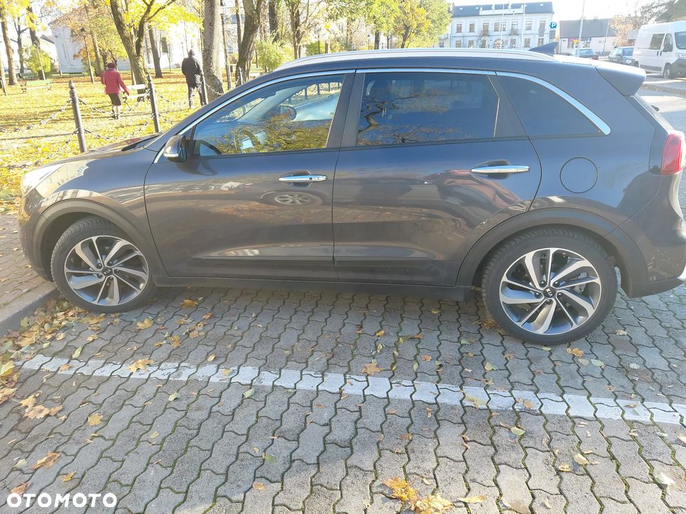Kia Niro 1.6 GDI Hybrid L - 6