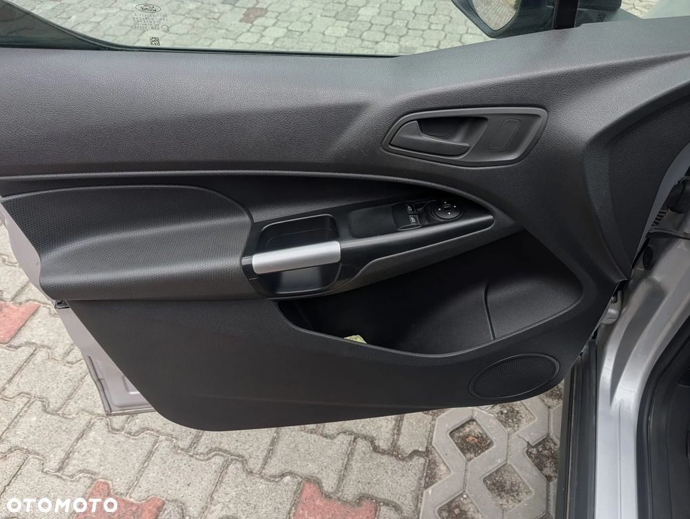 Ford Transit Connect - 30
