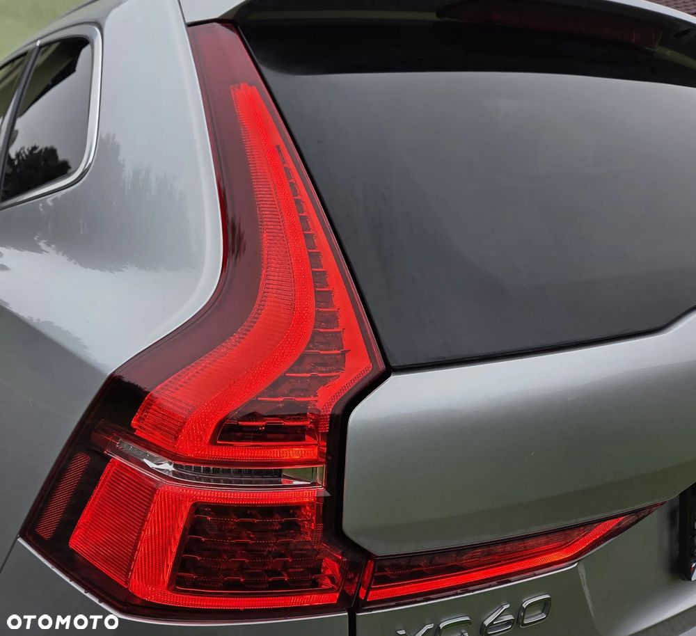 Volvo XC 60 D4 Momentum Pro - 12