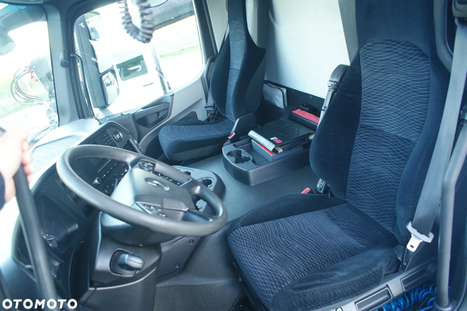 Mercedes-Benz Antos Actros 1830 - 9