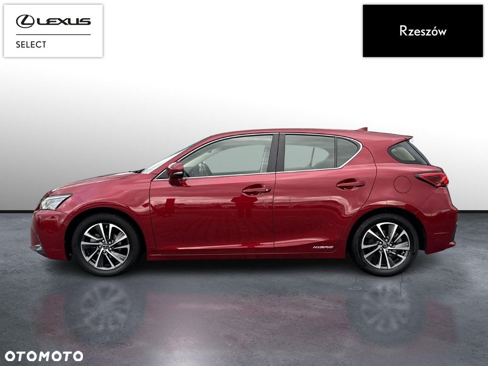 Lexus CT - 1