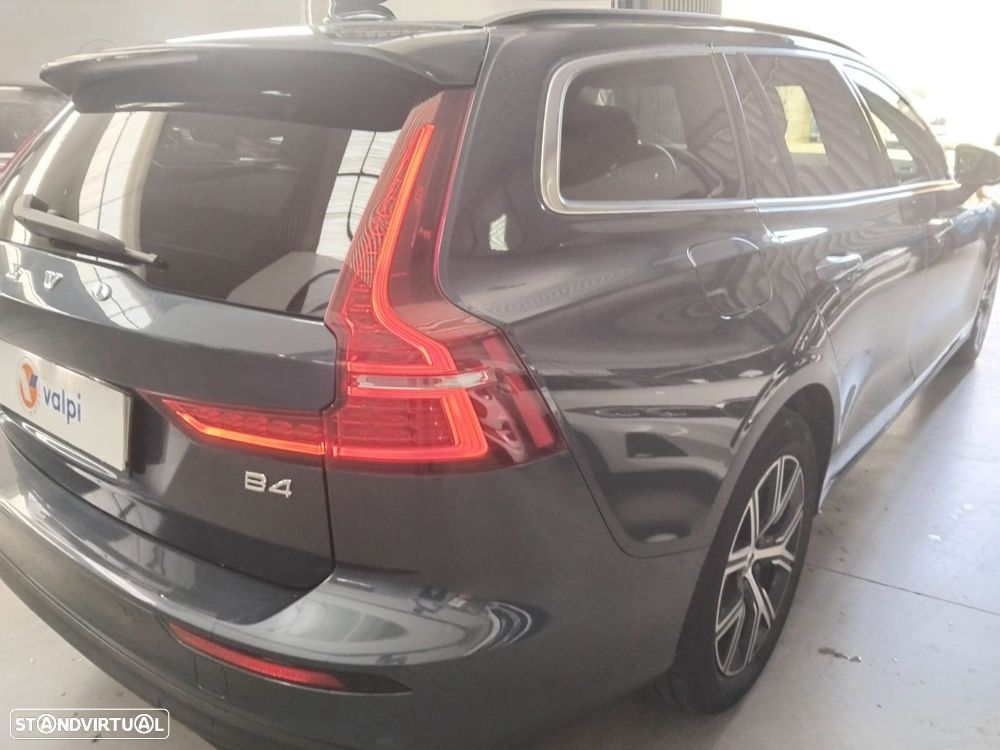 Volvo V60 2.0 B4 Momentum Plus Geartronic - 5