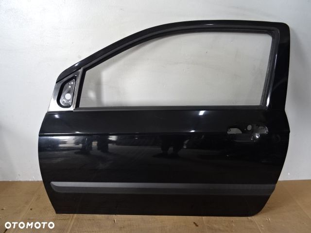 DRZWI LEWY PRZÓD LEWE PRZEDNIE HYUNDAI GETZ 02-05 HB 3D LAK:EB NR771