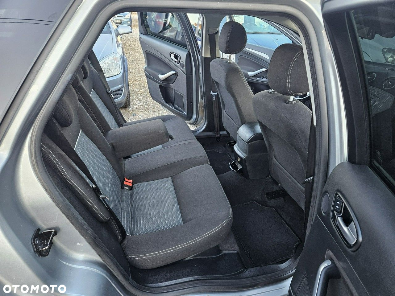 Ford Mondeo - 11