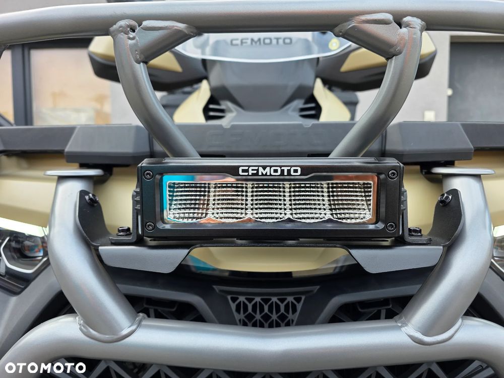 CFMoto CForce - 8