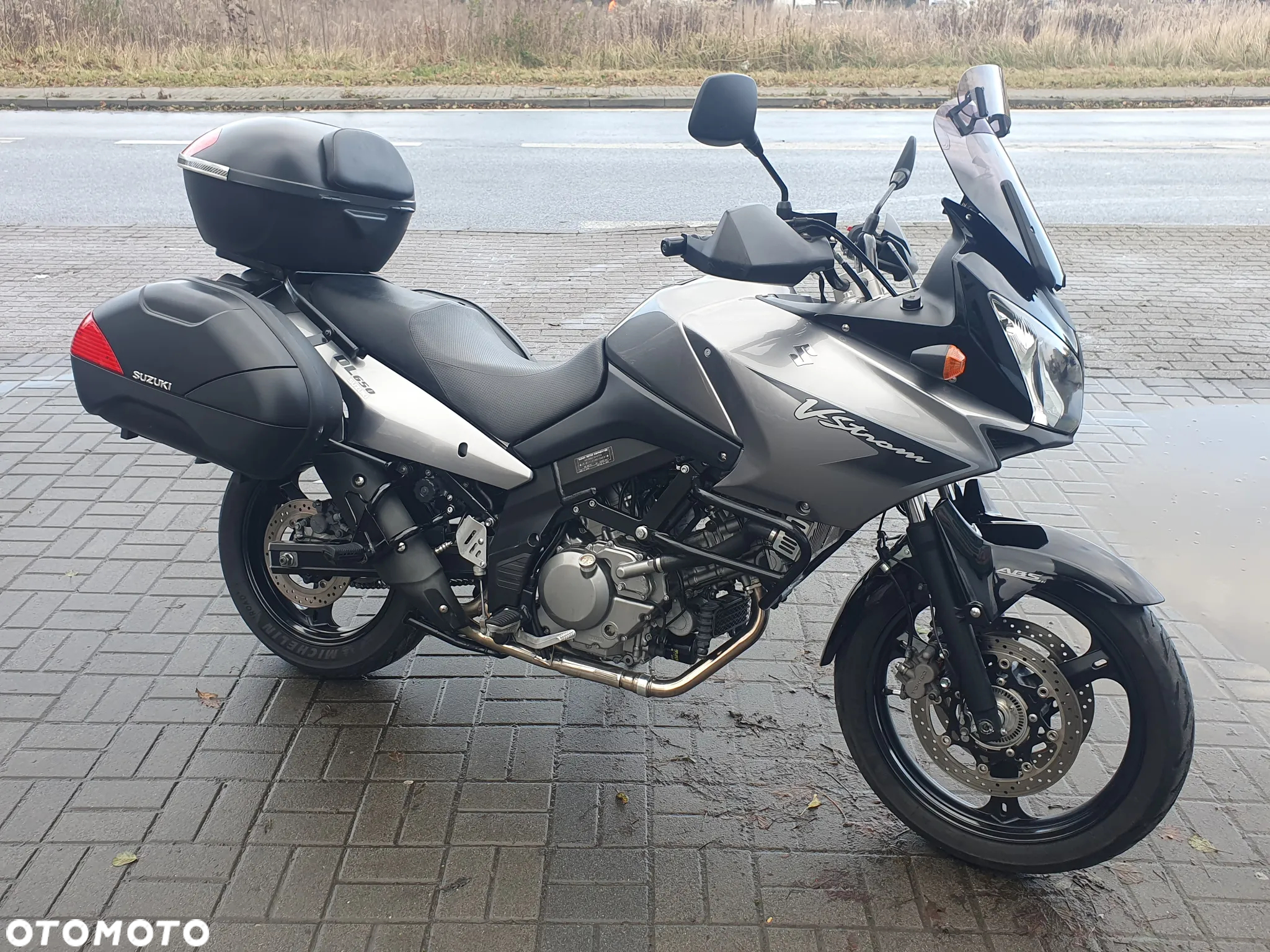 Suzuki V-STROM - 2