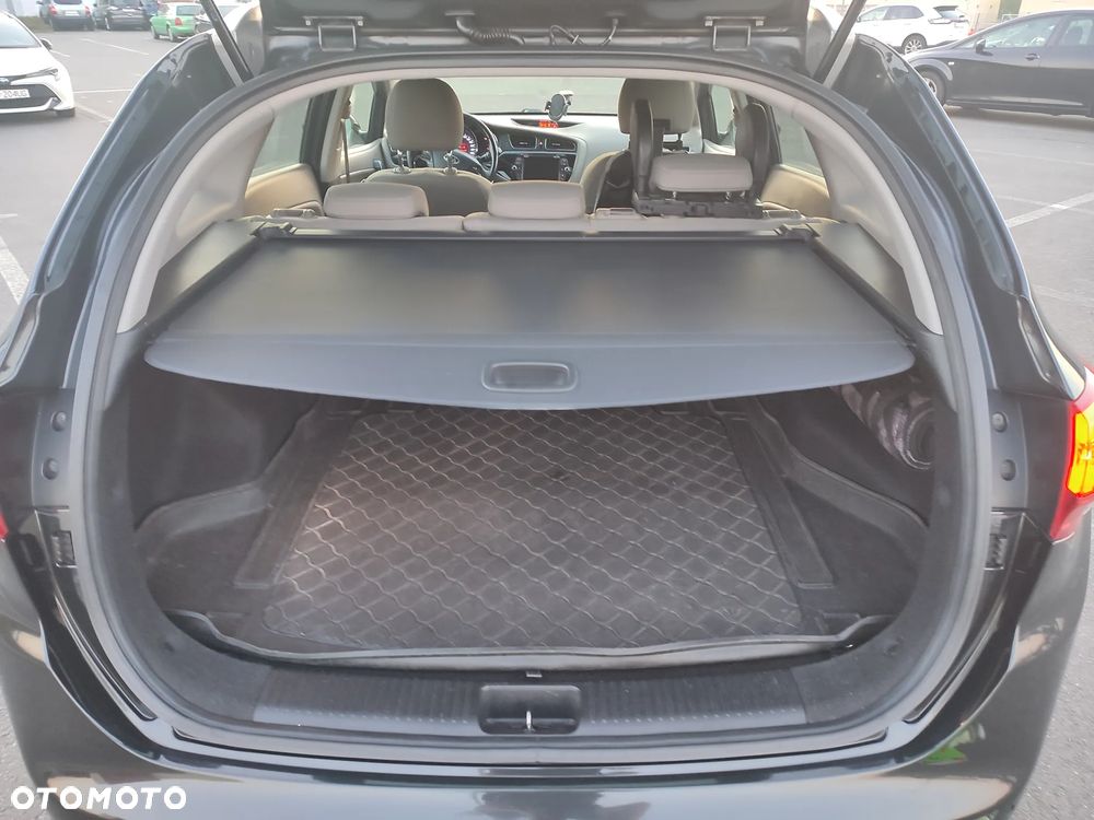 Kia Ceed 1.6 GDI Business Line - 13