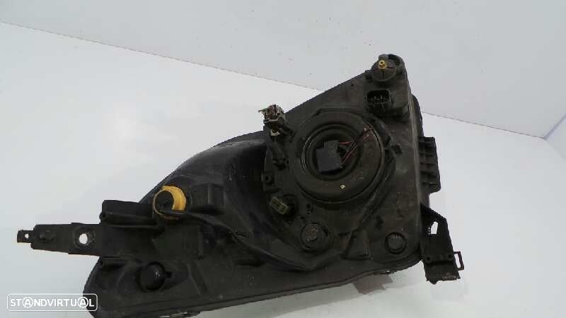 FAROL ESQUERDO SUZUKI SWIFT III 2005 - - 7