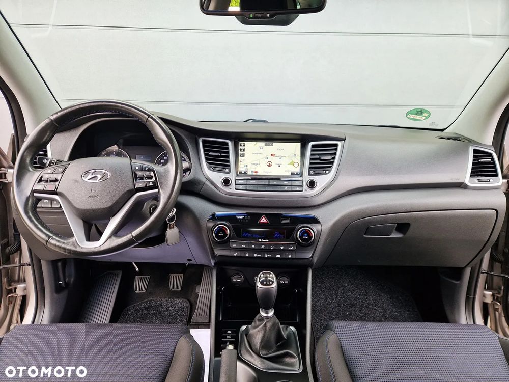 Hyundai Tucson blue 1.7 CRDi 2WD Advantage - 16