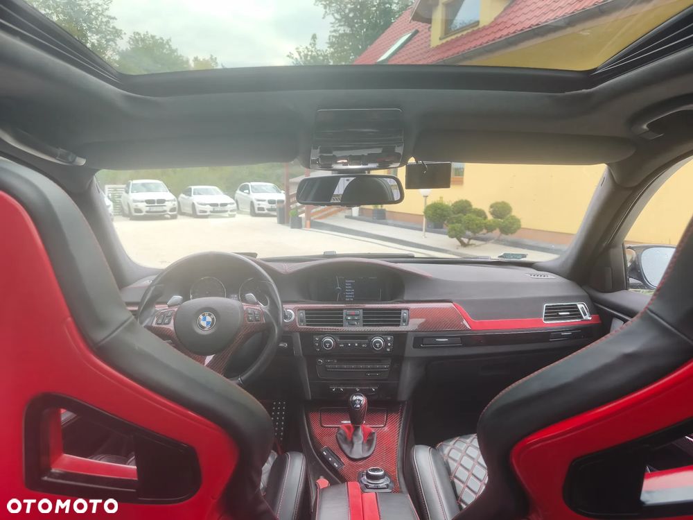BMW Seria 3 325xi Touring - 29