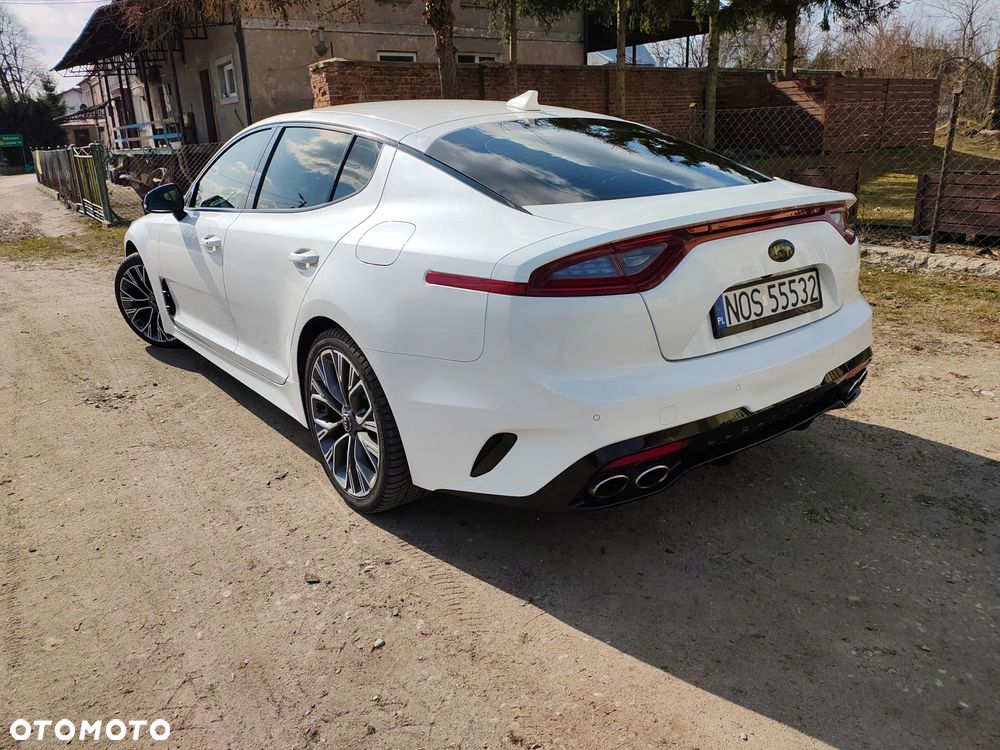 Kia Stinger 2.0 T-GDI GT Line - 10