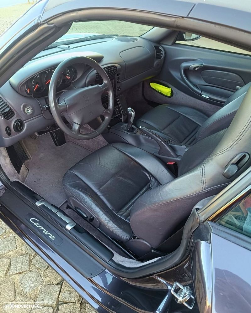 Porsche 911 Série F - 12