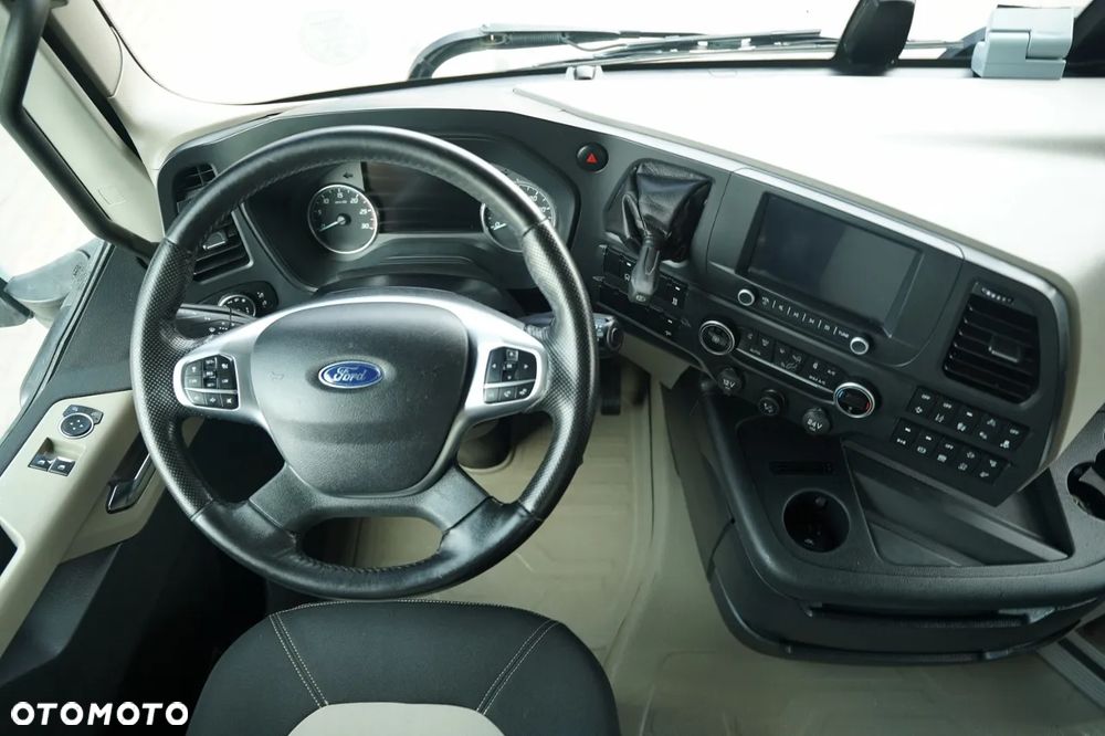 Ford F-MAX 500 / MEGA / LOW DECK / KLIMATYZACJA POSTOJOWA / BOGATE WYPOSAŻENIE / EURO 6 - 24