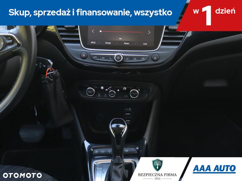 Opel Crossland X - 17
