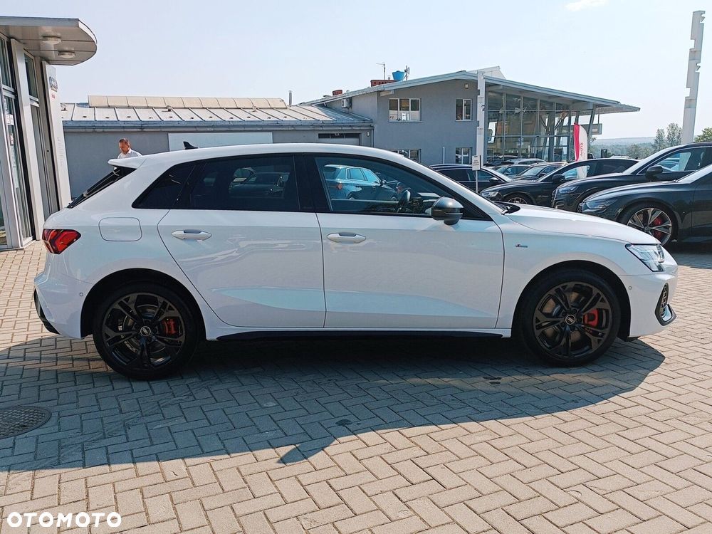 Audi A3 Sportback - 7