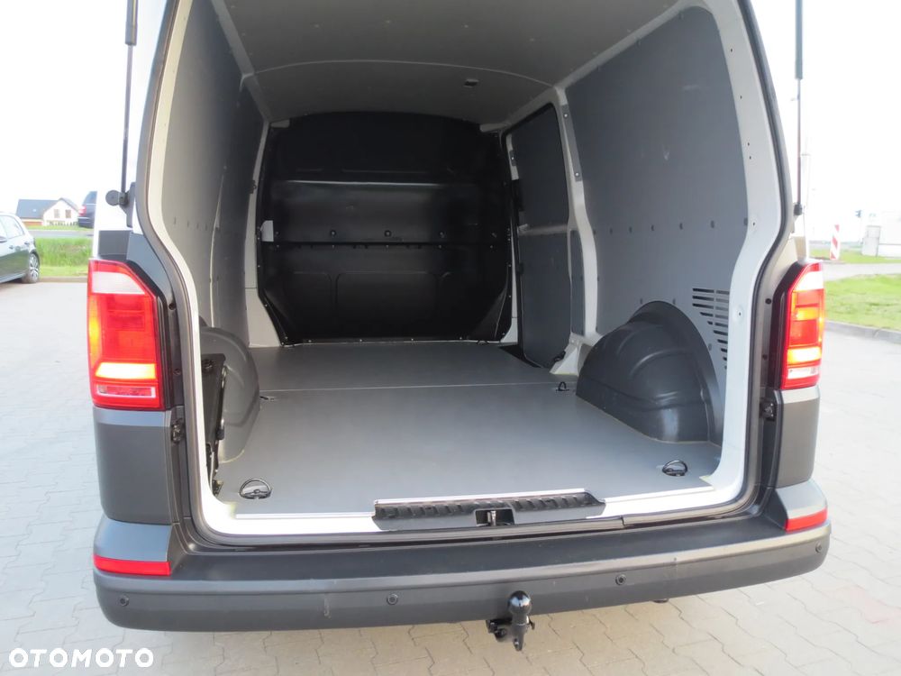 Volkswagen TRANSPORTER T6 ORYGINAŁ NISKI PRZEBIEG SALON PL.  VAT 23% - 23
