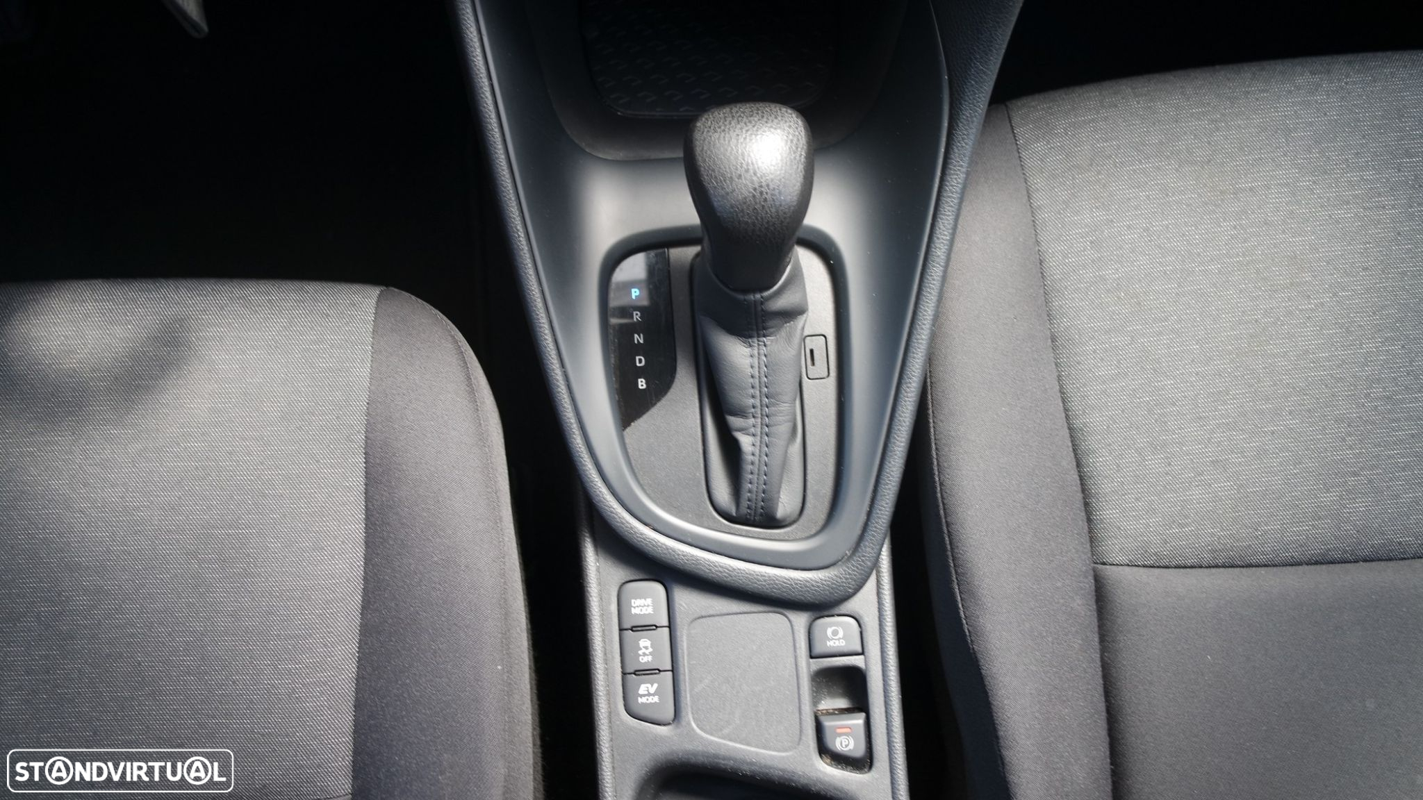 Toyota Yaris - 15