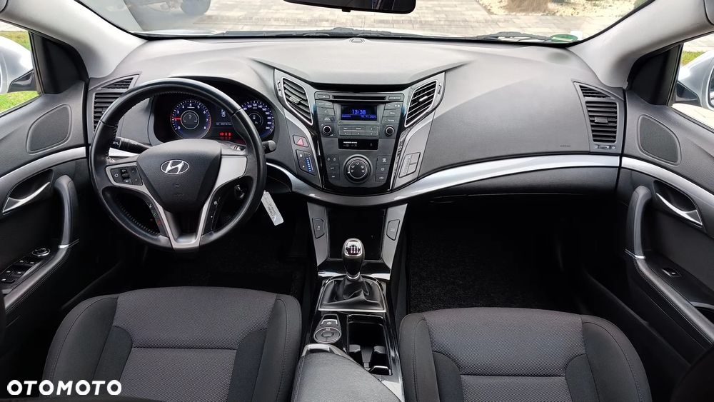 Hyundai i40 Kombi 1.6 Trend - 17