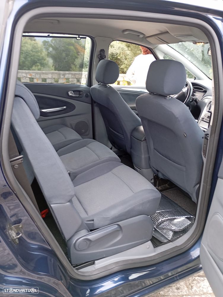 Ford S-Max 1.8 TDCi Titanium 7L - 6