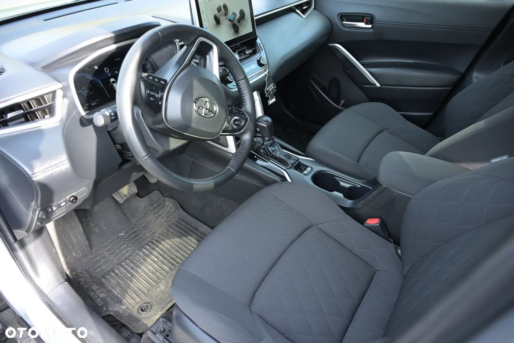 Toyota Corolla Cross - 18