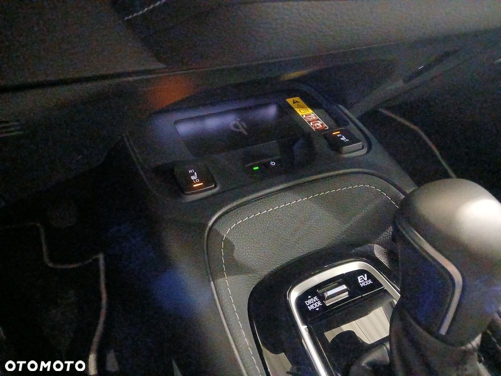 Toyota Corolla 1.8 Hybrid Style - 15
