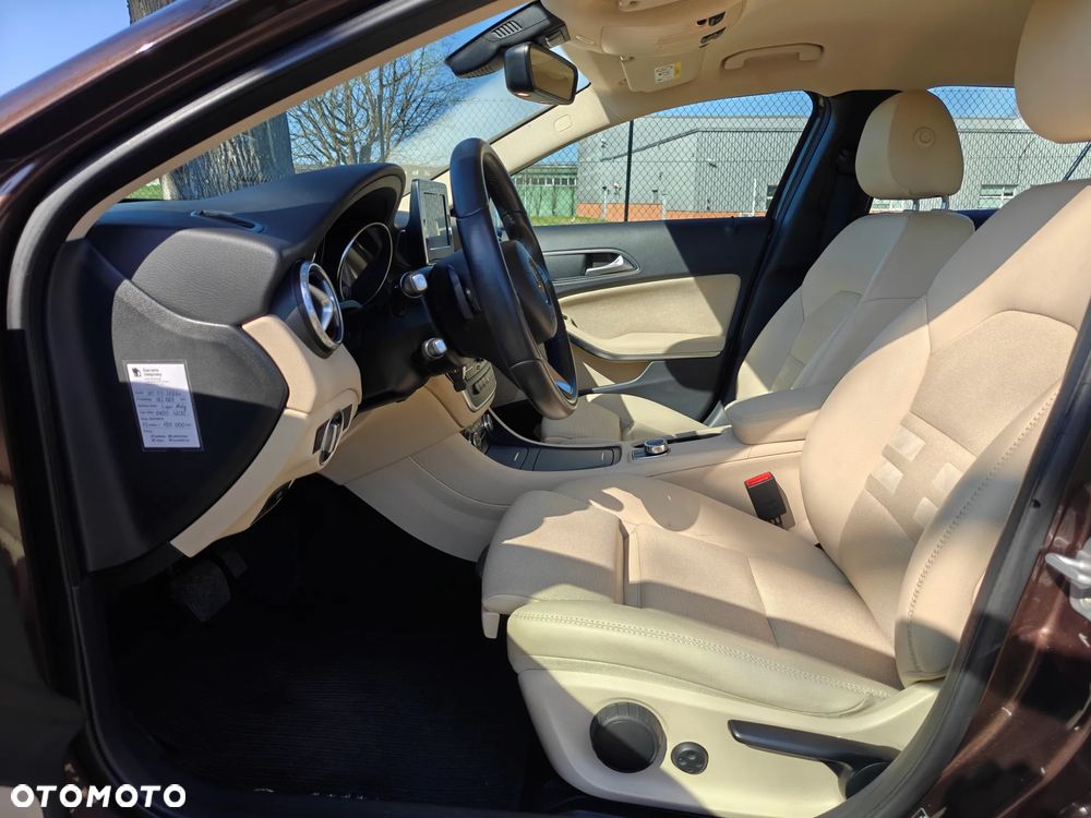 Mercedes-Benz GLA 200 (CDI) d 7G-DCT Style - 10