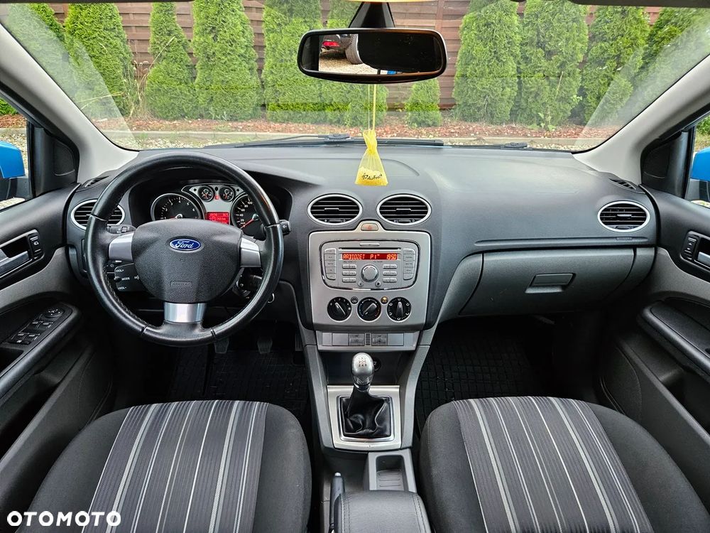Ford Focus - 25