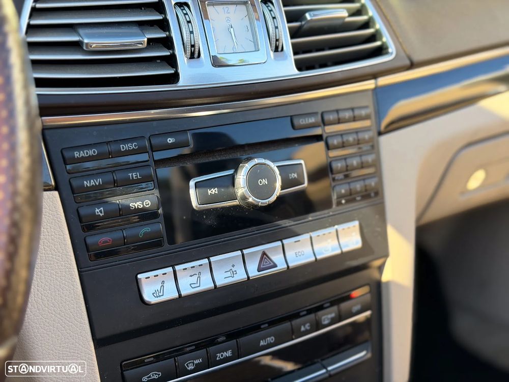 Mercedes-Benz E 220 CDi BlueEfficiency Auto - 30