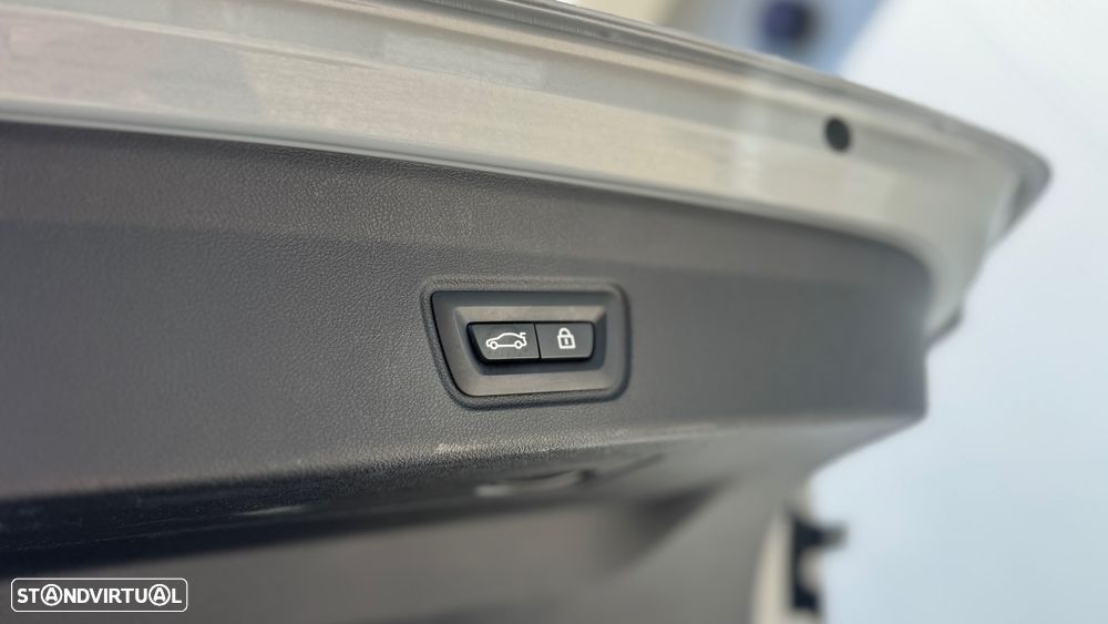 BMW i4 eDrive40 Pack Desportivo M - 13