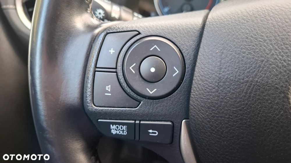 Toyota Auris 2.0 D-4D Edition - 18