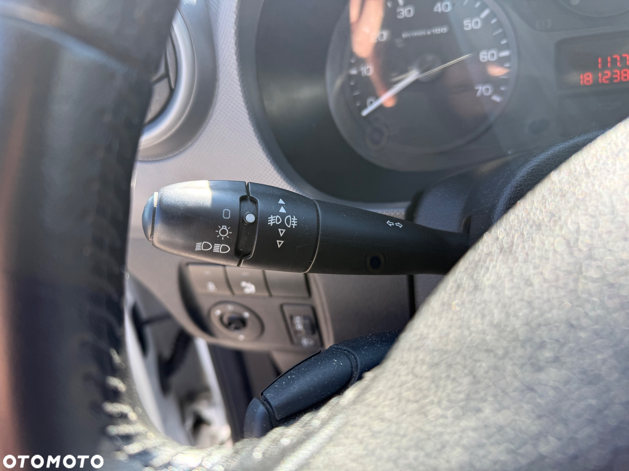 Peugeot Partner Van 1.6 hdi - 12