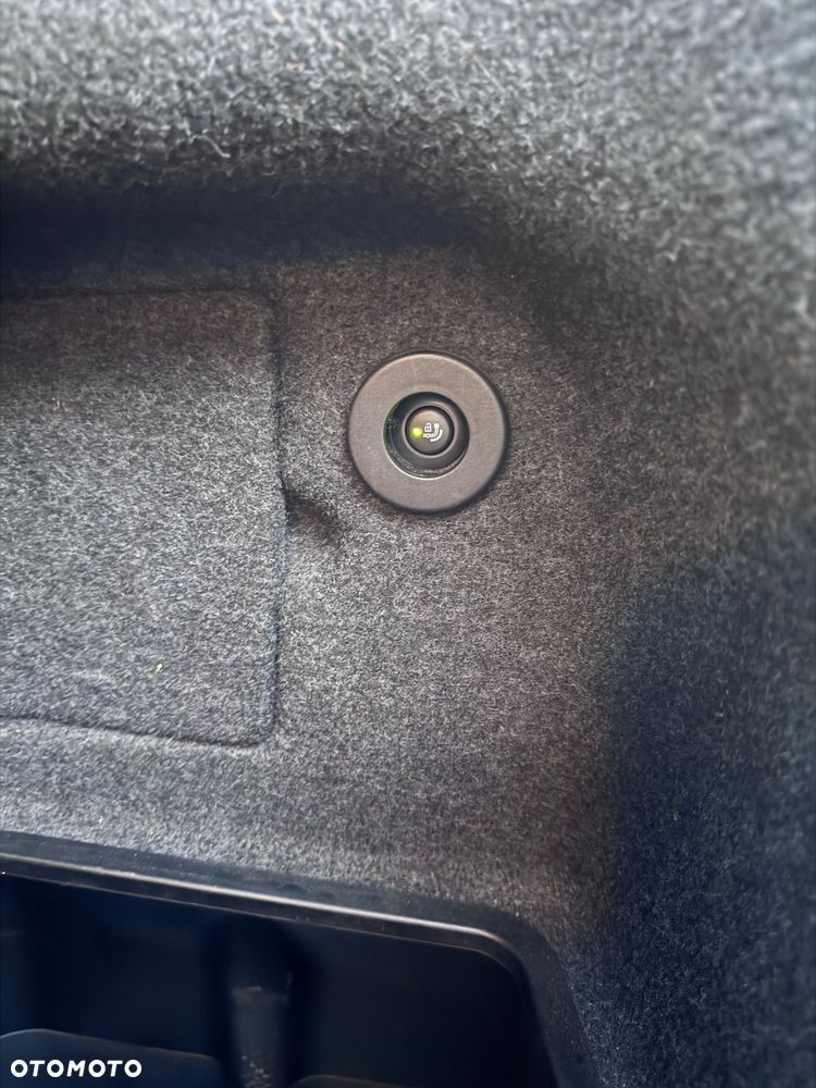 BMW Seria 5 523i - 16