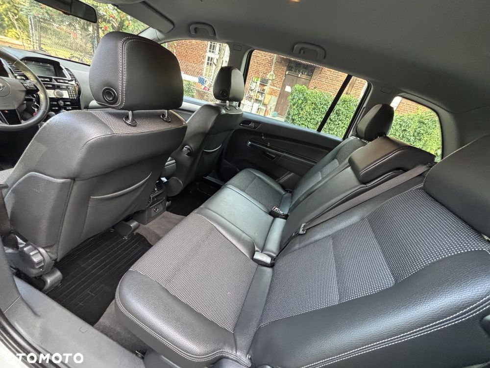 Opel Zafira - 8