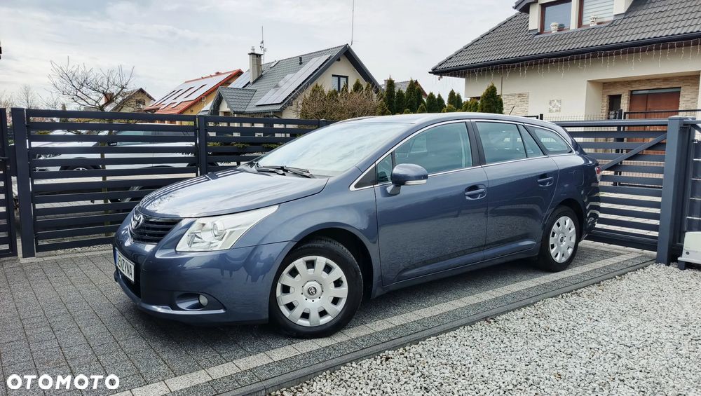Toyota Avensis 1.8 Executive - 5