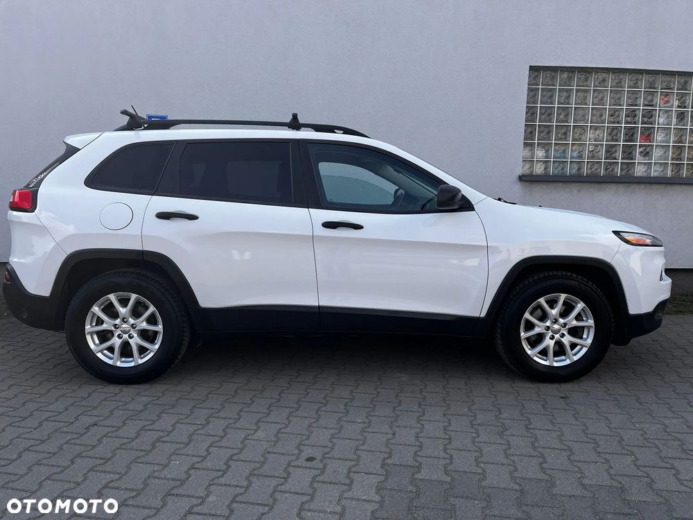 Jeep Cherokee - 3